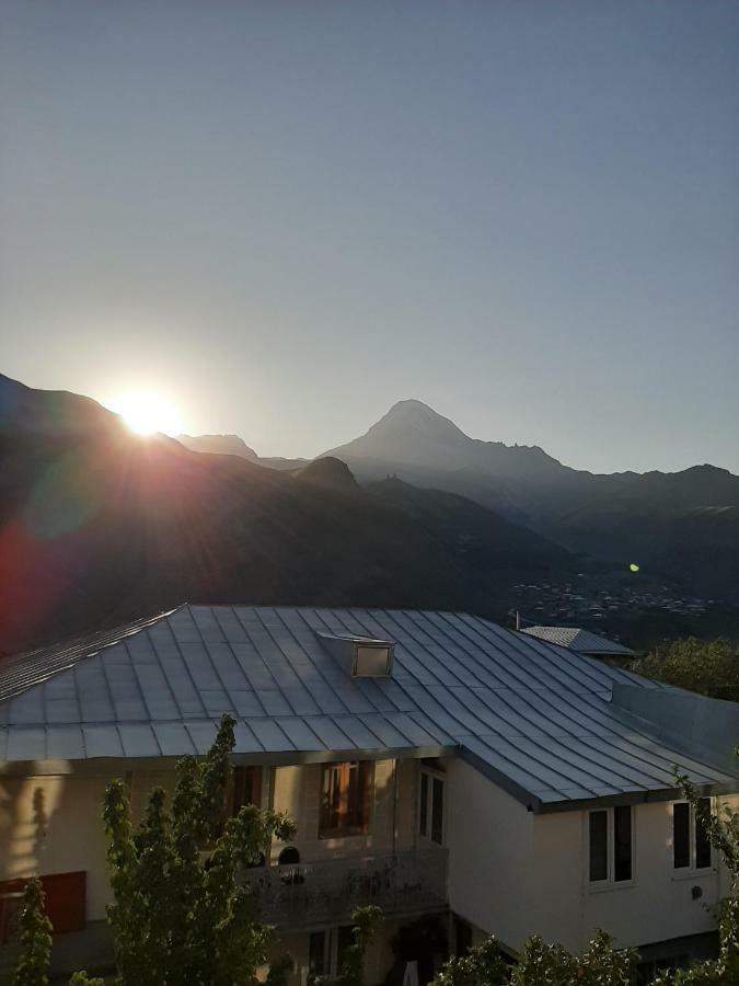 Hotel Sky Star Kazbegi Exterior foto