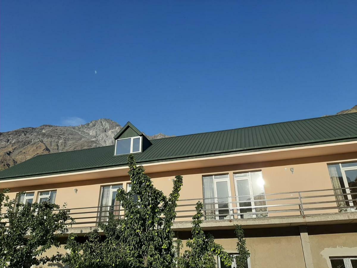 Hotel Sky Star Kazbegi Exterior foto