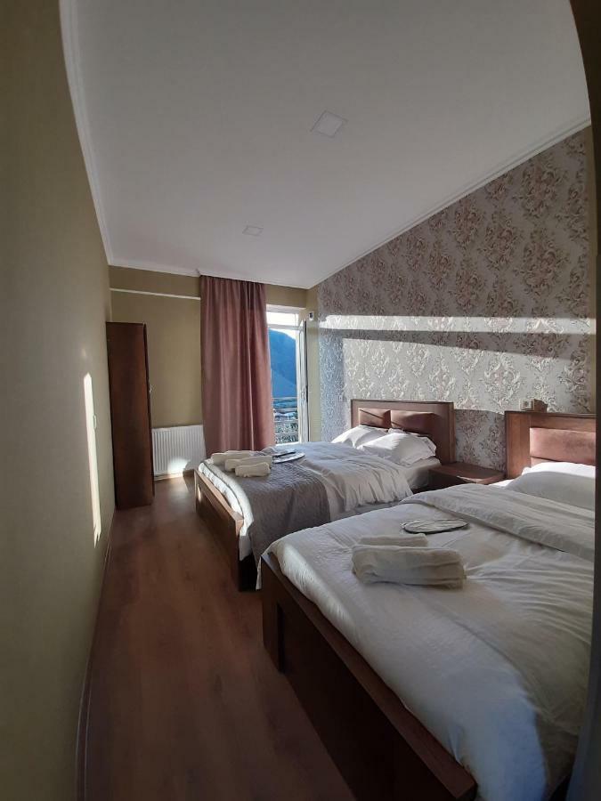 Hotel Sky Star Kazbegi Exterior foto